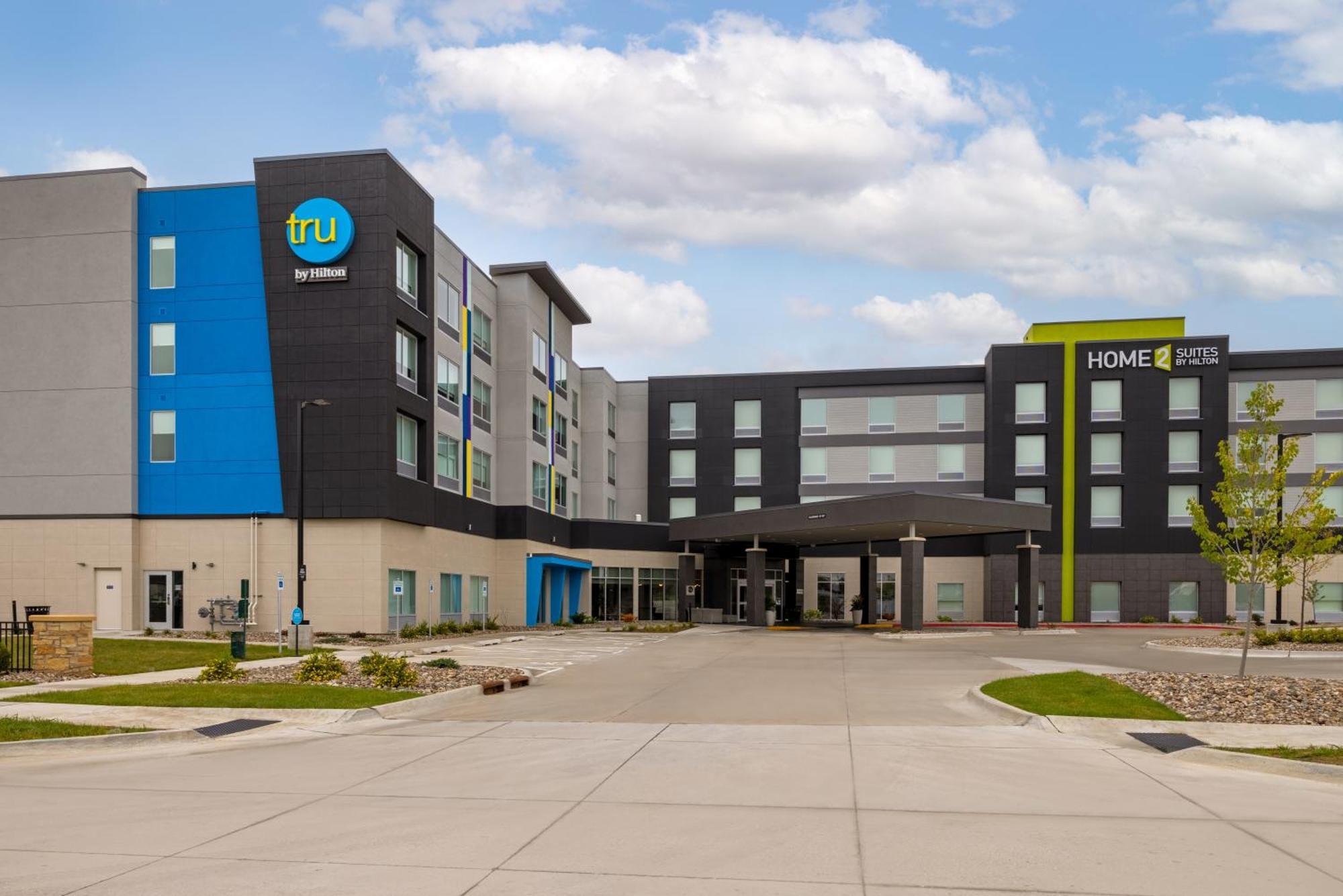 Tru By Hilton Ankeny Hotel Exterior photo